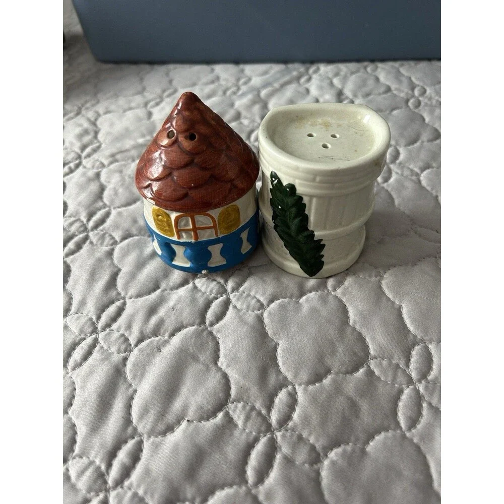 Vintage Ceramic Cottage Salt and Pepper Shakers